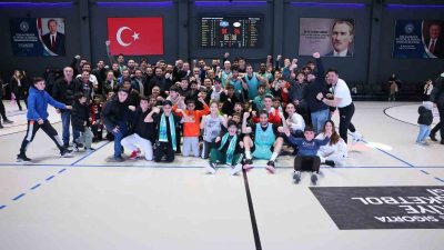 TÜRKİYE BASKETBOL LİGİ'NİN 21. HAFTA KARŞILAŞMASINDA ÇAYIROVA BELEDİYESİ, FENERBAHÇE KOLEJİ