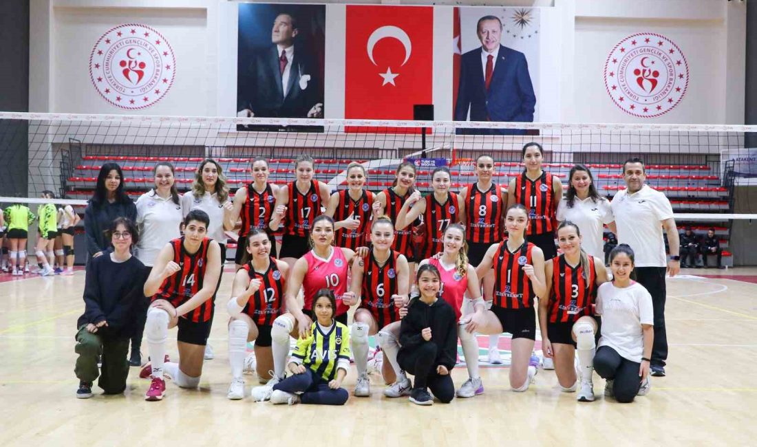 TÜRKİYE KADINLAR VOLEYBOL 2. LİGİ 9. GRUP’TA PLAY-OFF’LARI GARANTİLEYEN ÇİFTLİKKÖY