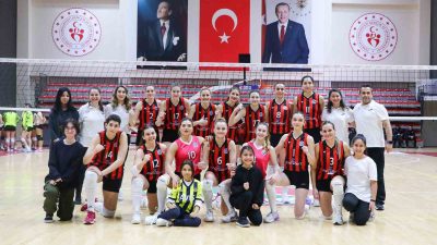 TÜRKİYE KADINLAR VOLEYBOL 2. LİGİ 9. GRUP’TA PLAY-OFF’LARI GARANTİLEYEN ÇİFTLİKKÖY
