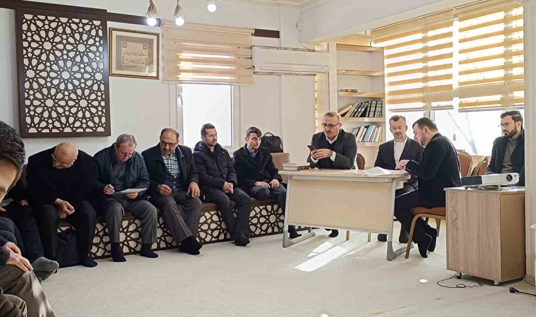 GÖLYAKA İLÇE MÜFTÜSÜ AHMET DEMİREL BAŞKANLIĞINDA YAPILAN VE DİN GÖREVLİLERİNİN