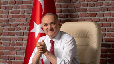 Ak Parti Düzce Belediye Başkan Adayı Dr. Faruk ÖZLÜ Kimdir?