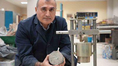 MERMİ VE PATLAYICILARA KARŞI YÜKSEK DARBE DİRENCİ SAĞLAMAK AMACIYLA YÜZDE