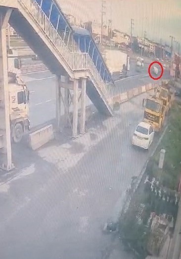 KOCAELİ’NİN KÖRFEZ İLÇESİNDE İDDİAYA GÖRE SÜRÜCÜNSÜN YOL AYRIMINDA NE TARAFA
