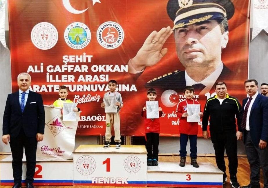 SAKARYA'NIN HENDEK İLÇESİNDE DÜZENLENEN ŞEHİT EMNİYET MÜDÜRÜ ALİ GAFFAR OKKAN