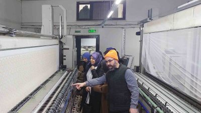 SUBÜ FERİZLİ MYO ÖĞRENCİLERİ DÜZENLENEN TEKNİK GEZİYLE BRODE KUMAŞ ÜRETİMİNİ