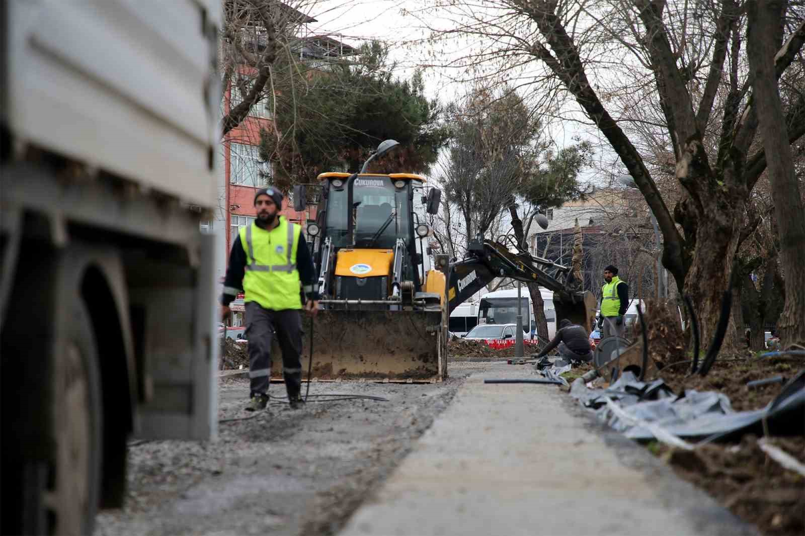 Sakarya’nın kalbindeki en eski cadde, yeni yaşam alanına dönüşüyor