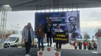 İSTANBUL'DA DÜZENLENEN UĞUR MUMCU KOŞUSUNA KATILAN KOCAELİ MASTERLERİ ATLETİZM SPOR