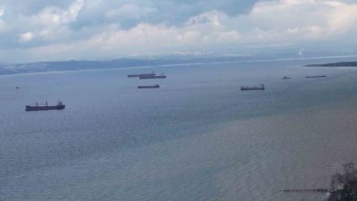 YALOVA’DA BALIKÇILAR, YALOVA AÇIKLARINDAKİ GEMİ DEMİRLEME SAHASININ YERİ DOLAYISIYLA SIKINTI