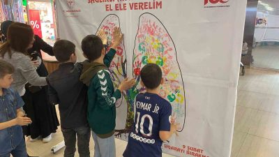 DÜZCE İL SAĞLIK MÜDÜRLÜĞÜMÜZ VE YEŞİLAY ŞUBESİ İŞBİRLİĞİNDE SİGARAYI BIRAKMA