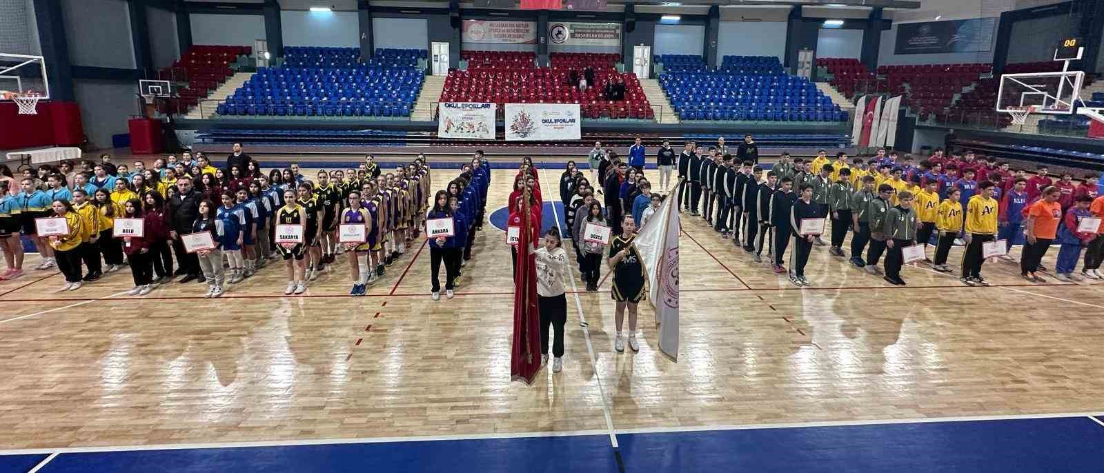 Basketbol grup müsabakaları Düzce’de başladı