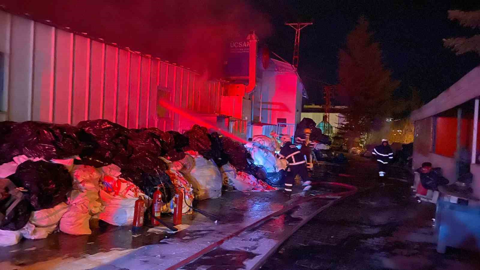 Bilecik’te fabrika yangını