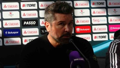 KARŞILAŞMA SONRASI DÜZENLENEN BASIN TOPLANTISINDA AÇIKLAMALARDA BULUNAN ERZURUMSPOR FK TEKNİK