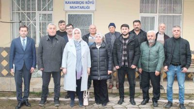 DÜZCE'NİN KAVAKBIÇKI KÖYÜNDE ÜRETİCİLERLE BİR ARAYA GELEN TARIM VE ORMAN