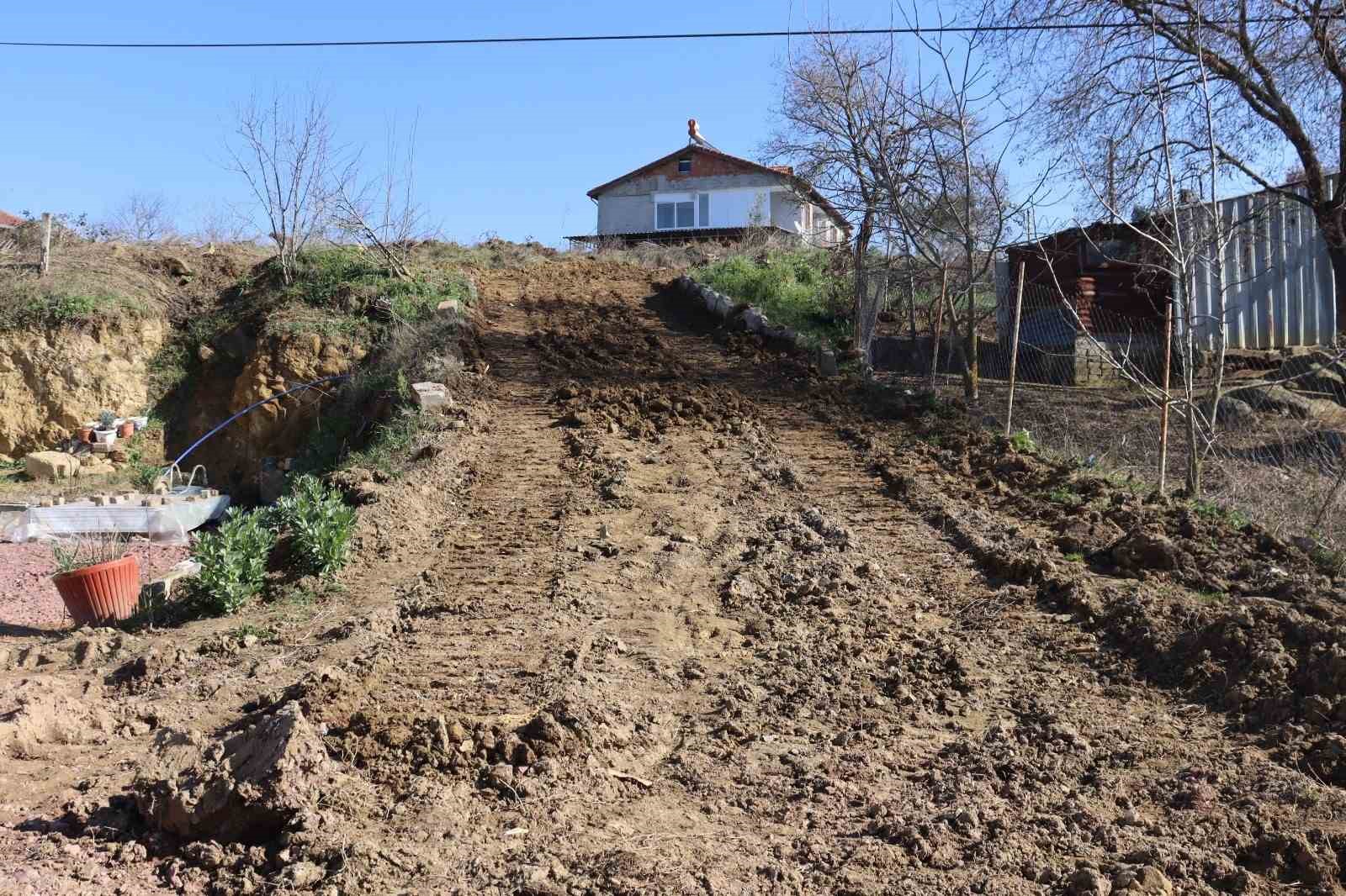 Gazi ve engelli annesinin çamur çilesine son