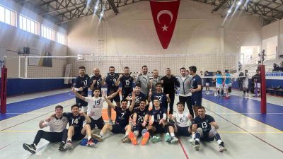 DÜZCE BELEDİYESİ SPOR AKADEMİSİ ERKEK VOLEYBOL TAKIMI KONURALP BEYLERİ TVF