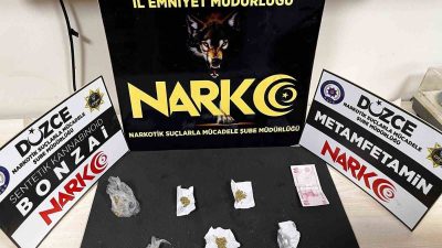 DÜZCE İL EMNİYET MÜDÜRLÜĞÜ EKİPLERİNCE YAPILAN ÇALIŞMADA UYUŞTURUCU, KAÇAK CEP