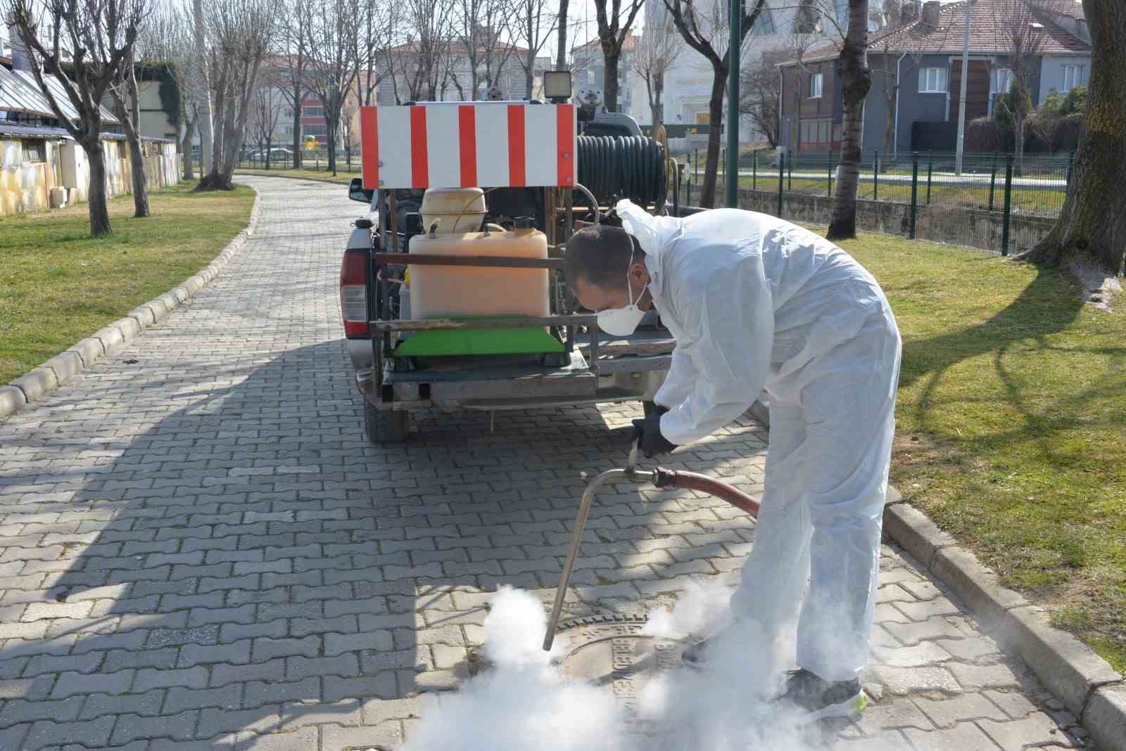 Rögar kapaklarında ilaçlama çalışmaları devam ediyor