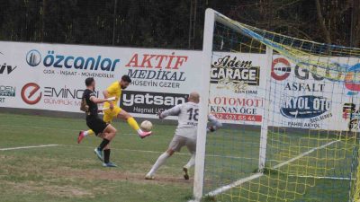 TFF 2.LİG KIRMIZI GRUP YİRMİ ALTINCI HAFTA KARŞILAŞMASINDA BELEDİYE DERİNCESPOR,