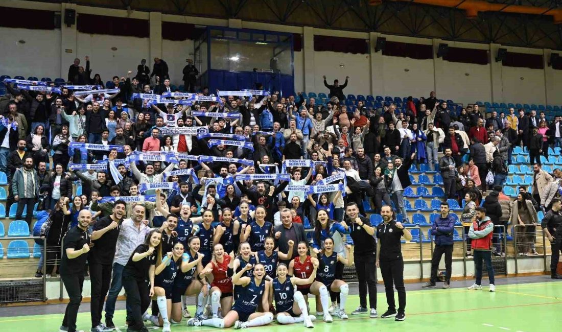 TÜRKİYE VOLEYBOL FEDERASYONU KADINLAR