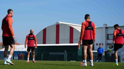 BOLUSPOR TEKNİK DİREKTÖRÜ YALÇIN KOŞUKAVAK, GÖZTEPE DEPLASMANINDA ZOR BİR MAÇ