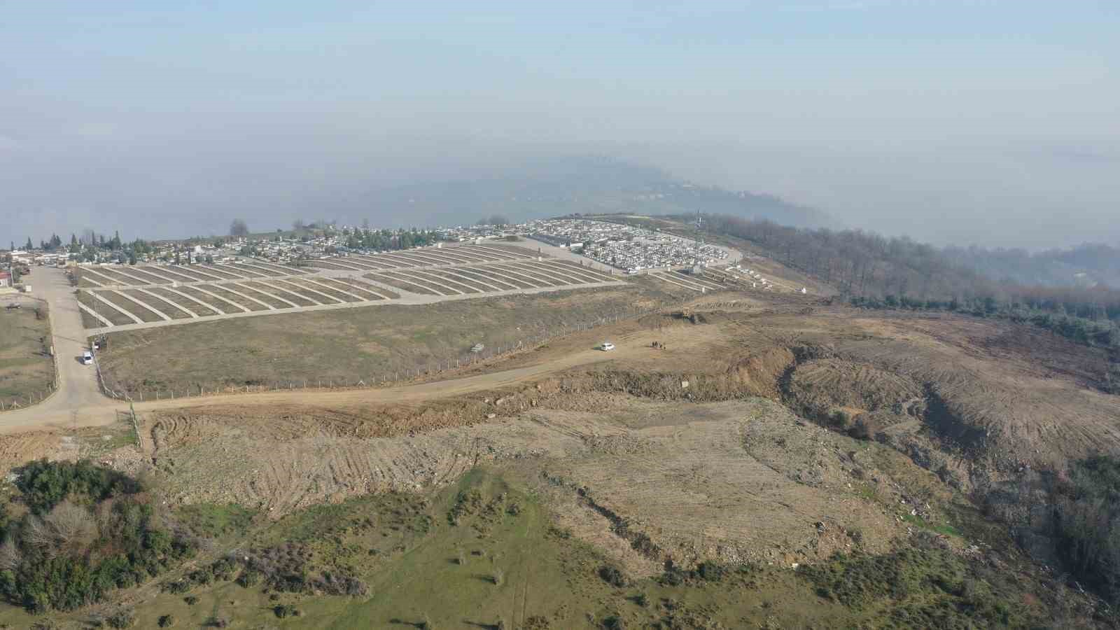 Yalova Belediyesi’nin mezarlıkta genişletme çalışmaları sürüyor