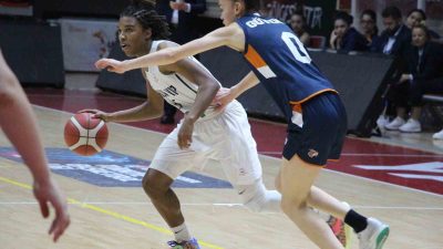 TÜRKİYE KADINLAR BASKETBOL LİGİ’NDE PLAY-OFF MÜCADELESİ VEREN HDI SİGORTA YALOVA