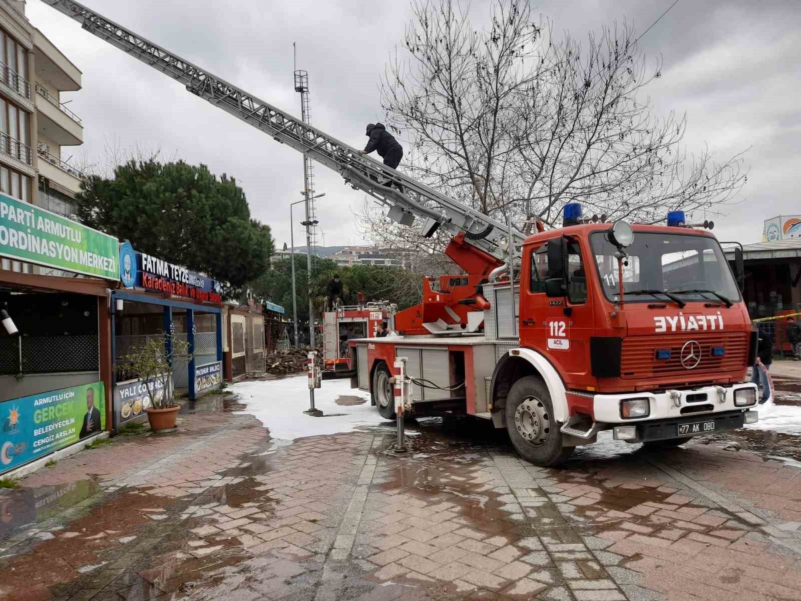 Yalova’da çatı yangını korkuttu