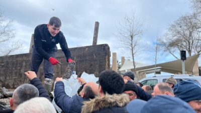 DÜZCE’NİN AKÇAKOCA İLÇESİNDE ORMAN HAFTASI KUTLAMALARINDA 2 BİN FİDAN VATANDAŞLARA