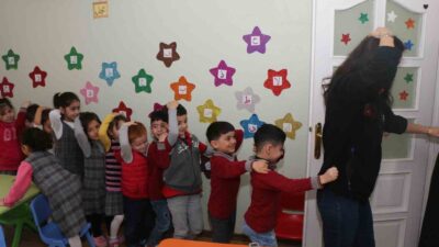 SAKARYA AFAD EKİPLERİ, MİNİKLERE ‘AFET FARKINDALIK’ EĞİTİMİNDE, AFET ÖNCESİ-SIRASI-SONRASINDA DOĞRU