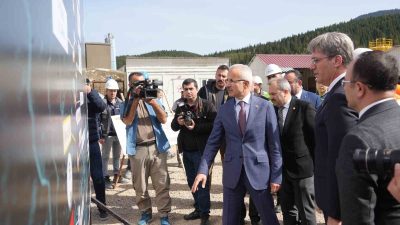 ULAŞTIRMA VE ALTYAPI BAKANI ABDULKADİR URALOĞLU, KASTAMONU’DA DEVAM EDEN ULAŞIM