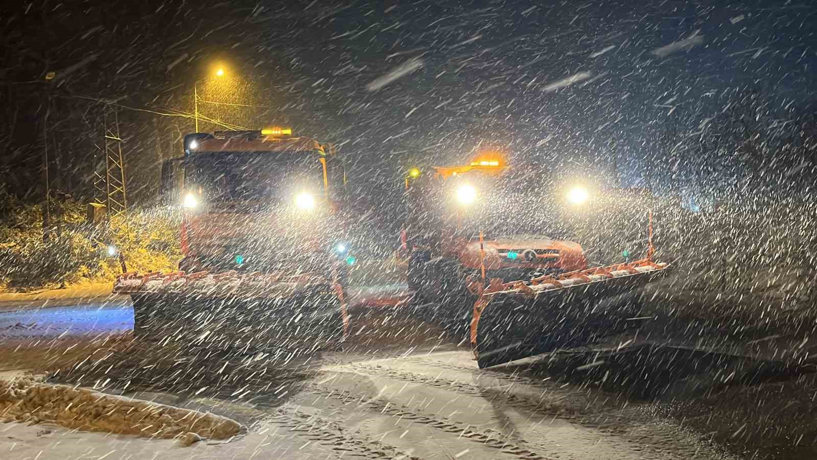 Bolu Dağı’nda kar yağışı etkili oluyor