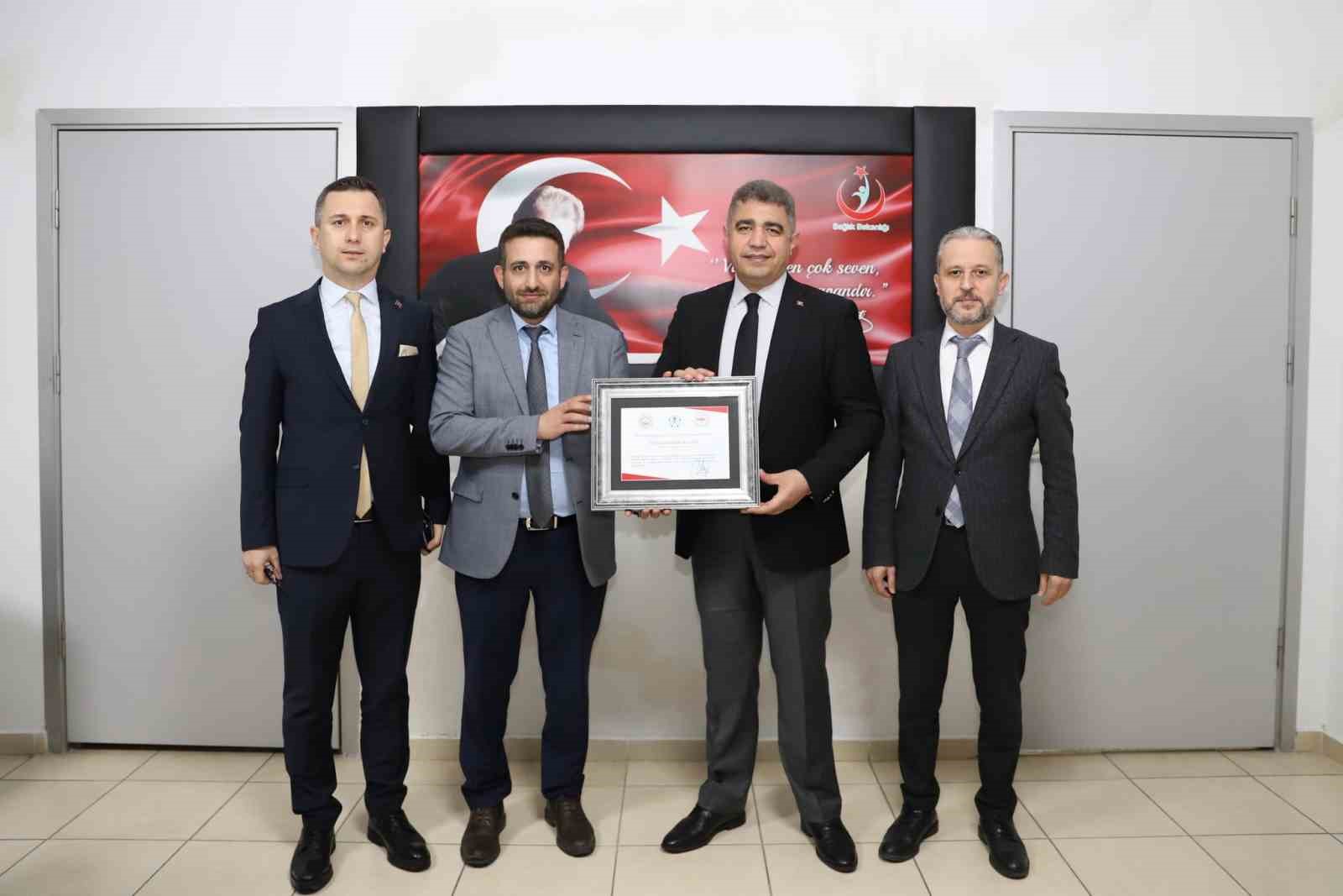 Düzce Ağız ve Diş Sağlığı Hastanesine erişilebilir