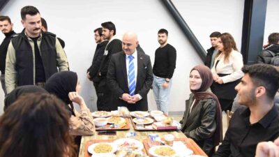 DÜZCE ÜNİVERSİTESİ REKTÖRLÜĞÜ, RAMAZAN AYI MÜNASEBETİYLE ÖĞRENCİLERİNE YÖNELİK İFTAR PROGRAMI