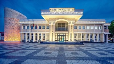 DÜZCE VALİLİĞİ KAMU KURUM VE KURULUŞLARDA MESAİ SAATLERİNİN DEĞİŞTİĞİNİ DUYURDU.