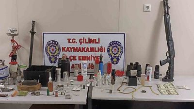 DÜZCE’NİN ÇİLİMLİ İLÇESİNDE POLİS EKİPLERİ TARAFINDAN YAPILAN ÇALIŞMADA UYUŞTURUCUDAN 3
