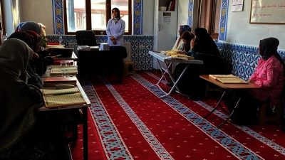 DÜZCE SAĞLIK MÜDÜRLÜĞÜ ‘ERKEN TEŞHİS HAYAT KURTARIR’ DİYEREK KÖY KÖY