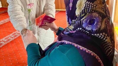 DÜZCE’DE YAŞLILARA SAYGI HAFTASI ÇERÇEVESİNDE SAĞLIK MÜDÜRLÜĞÜ EKİPLERİ FARKINDALIK İÇİN