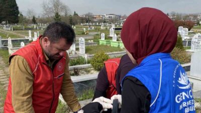 BAHÇEŞEHİR GENÇLİK MERKEZİ, ŞEHİR MEZARLIĞINDA TEMİZLİK ÇALIŞMASI GERÇEKLEŞTİRDİ.