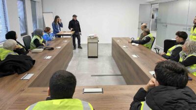 SUBÜ HENDEK MYO MOBİLYA VE DEKORASYON PROGRAMI ÖĞRENCİLERİ, DÜZENLENEN TEKNİK