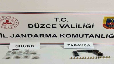 DÜZCE’DE JANDARMA EKİPLERİ TARAFINDAN YAPILAN YOL UYGULAMASINDA 3 KİŞİ GÖZALTINA