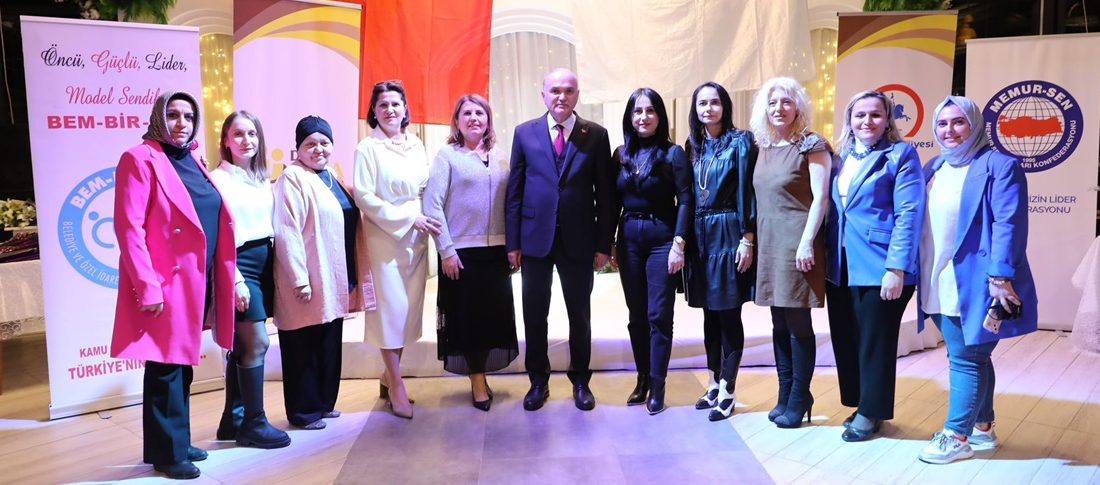 Düzce Belediye Başkanı Dr. Faruk Özlü 8 Mart Dünya Kadınlar