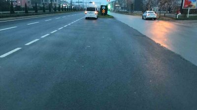 DÜZCE D100 KARAYOLU'NDA KAMYONETİN ÇARPTIĞI YAYA AĞIR YARALANDI.