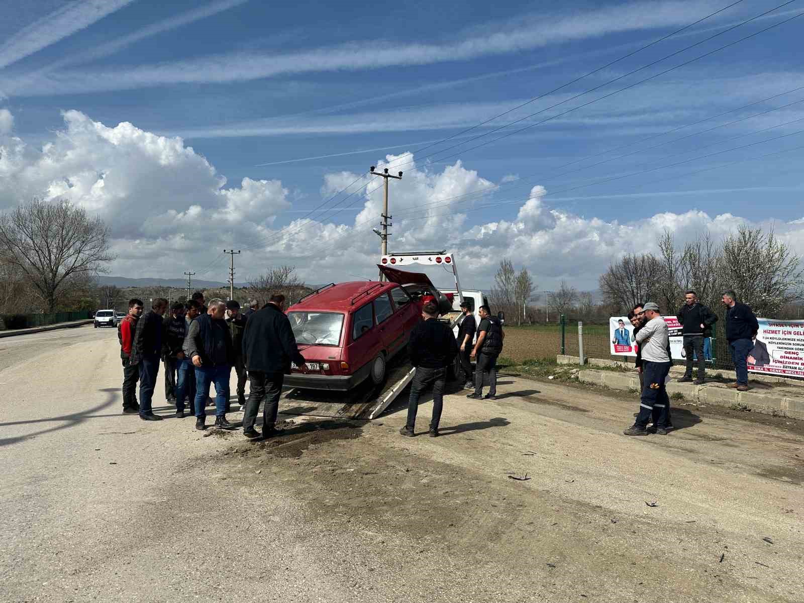 KASTAMONU’NUN TAŞKÖPRÜ İLÇESİNDE KAVŞAKTA İKİ OTOMOBİL ÇARPIŞTI. KAZADA 1 KİŞİ