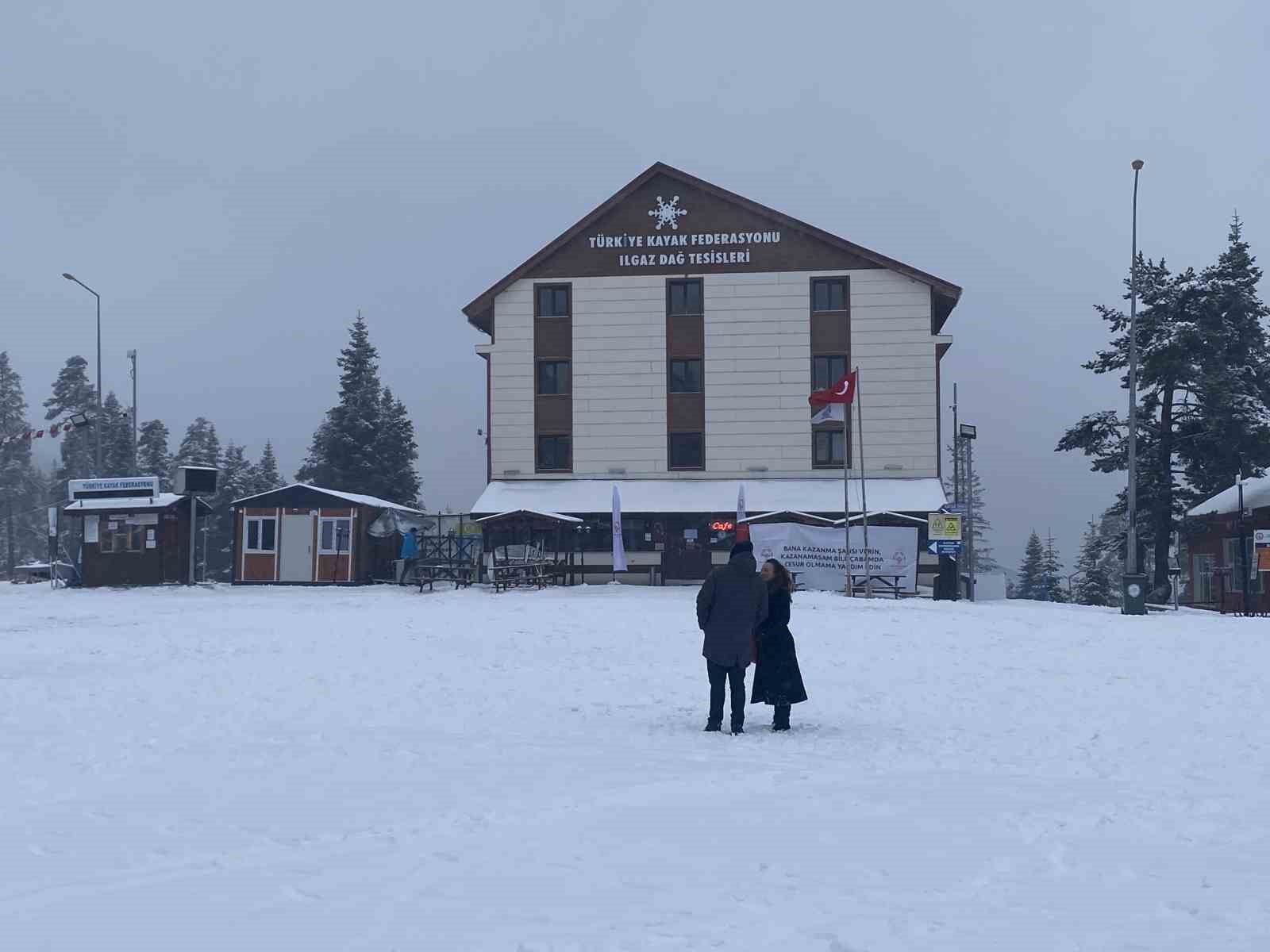 Kastamonu’da kar yağışı: Ilgaz Dağı beyaza büründü