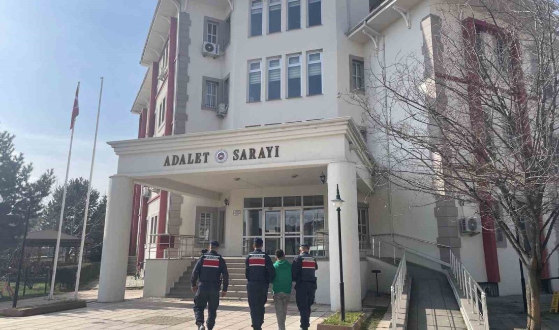 KASTAMONU’NUIN TAŞKÖPRÜ İLÇESİNDE ‘NİTELİKLİ CİNSEL SALDIRI’ SUÇUNDAN ARANAN.2 ŞAHIS, JASAT