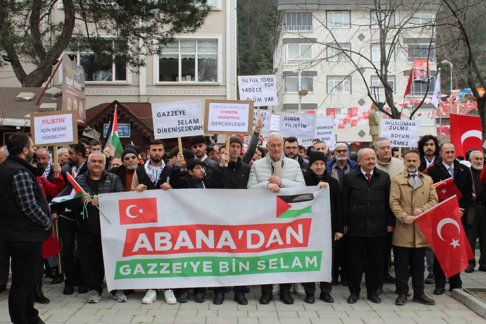 Kastamonu’da vatandaşlar Filistin için yürüdü