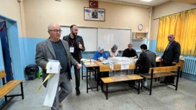 1 MİLYON 553 BİN 380 KAYITLI SEÇMENİN BULUNDUĞU KOCAELİ’DE, MAHALLİ