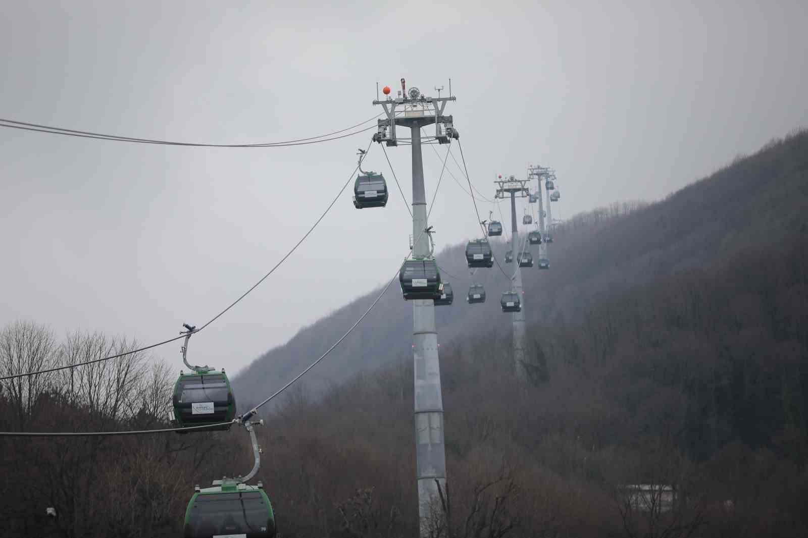 Kocaeli’nin 50 yıllık rüyası gerçek oldu, teleferik Kartepe’ye ulaştı