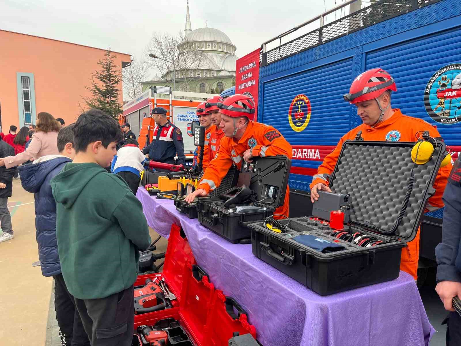 Okullar afete hazırlanıyor