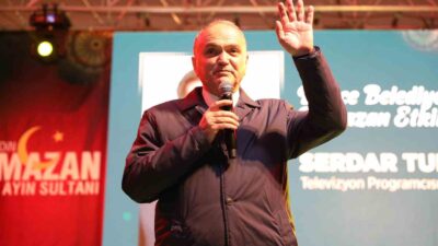 DÜZCE BELEDİYESİ EV SAHİPLİĞİNDE RAMAZAN ETKİNLİKLERİNİN SON KONUĞU ŞAİR VE